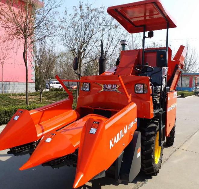 玉米收获机的种植特点